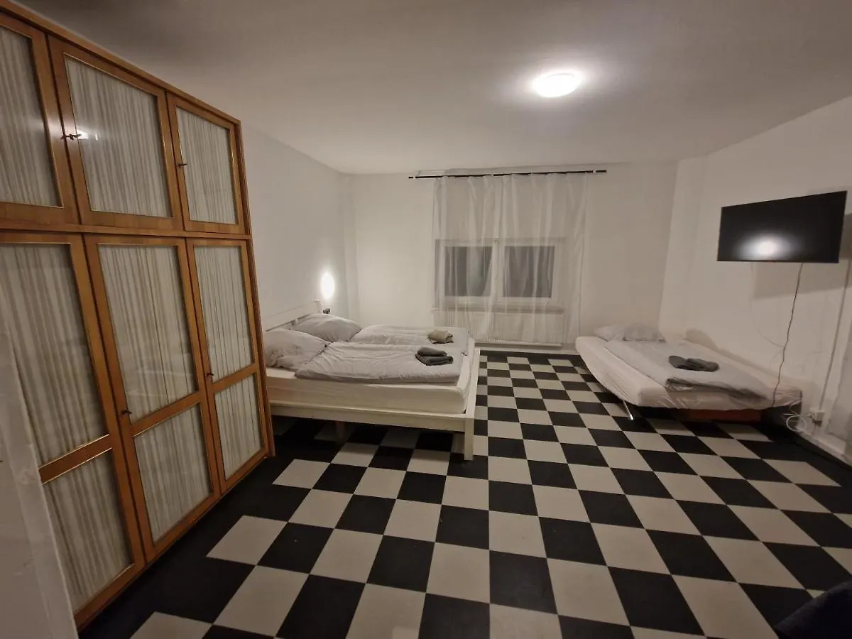 Guest house Home4You Doppelzimmer 5 Turkheim